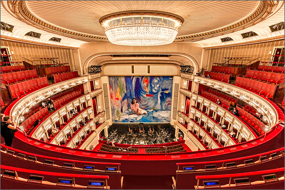 Inside the Staatsoper, Vienna